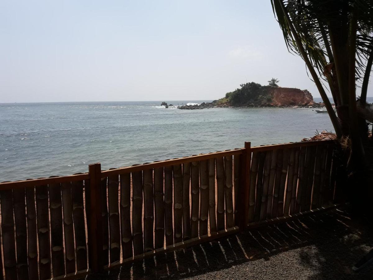 Hotel Seaside View Mirissa Exterior foto
